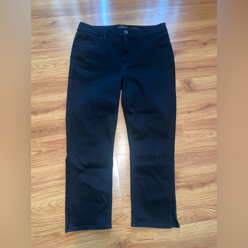 Jen 7 By 7 Of All Mankind Black Capri Size 10 Inseam 23” Waist 32” Euc